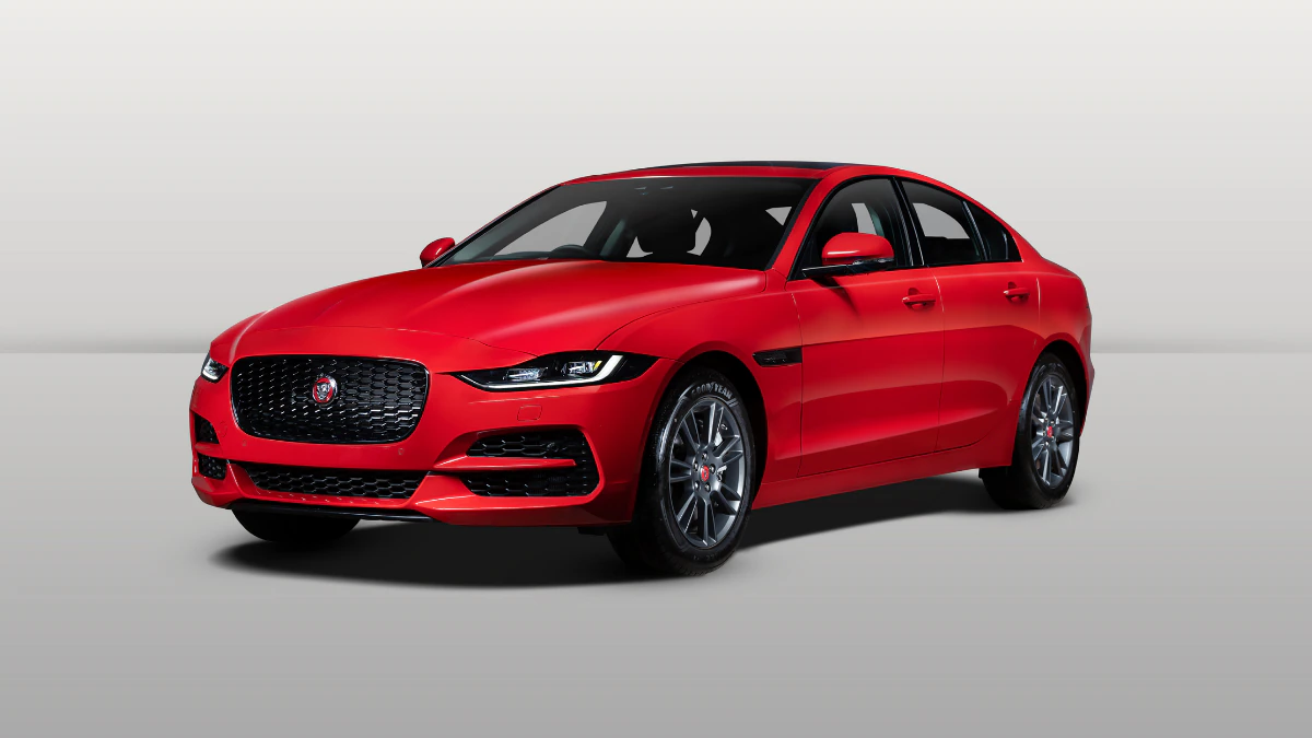 Read more about the article jaguar xe price in india: Mileage, specs and Competitors